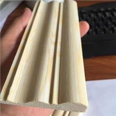 دعامة باب خشبية هندسية